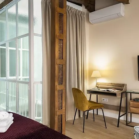 Placentines 5 * Sevilla
